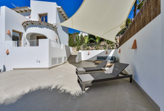 Resale - Villa - Altea
