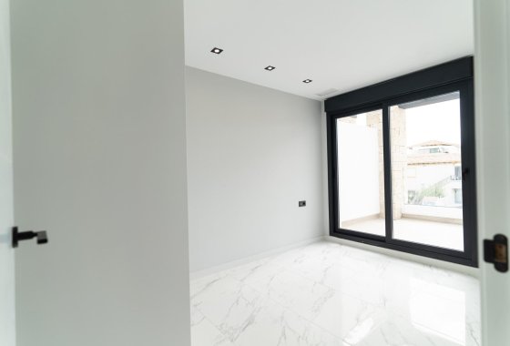 Новое здание - Villa - Orihuela Costa - Punta Prima