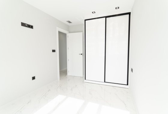 Новое здание - Villa - Orihuela Costa - Punta Prima