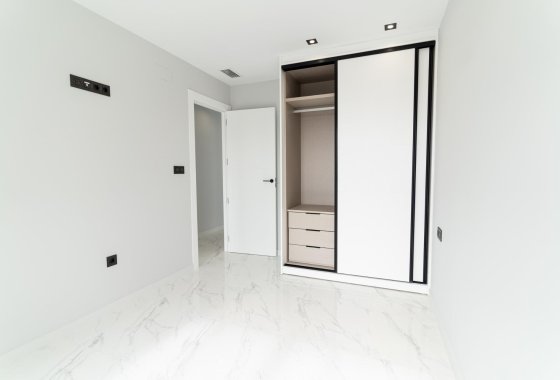 Новое здание - Villa - Orihuela Costa - Punta Prima