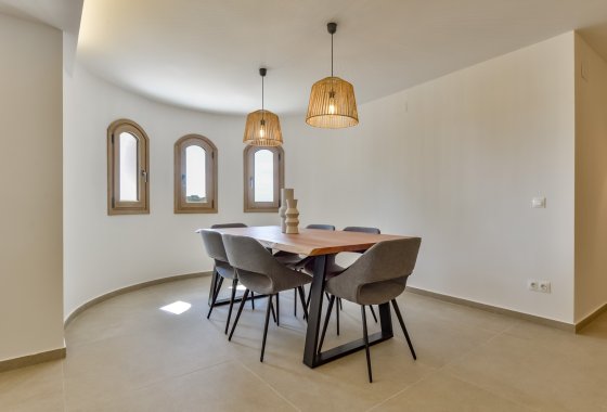Resale - Villa - Altea