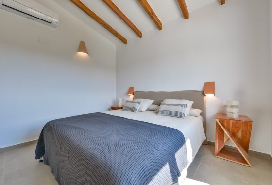 Resale - Villa - Altea