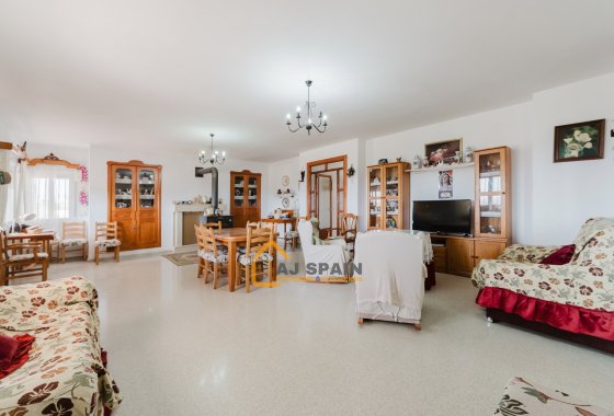 Resale - Country Estate - Fortuna - LAS KALENDAS