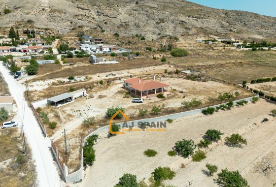 Resale - Country Estate - Fortuna - LAS KALENDAS