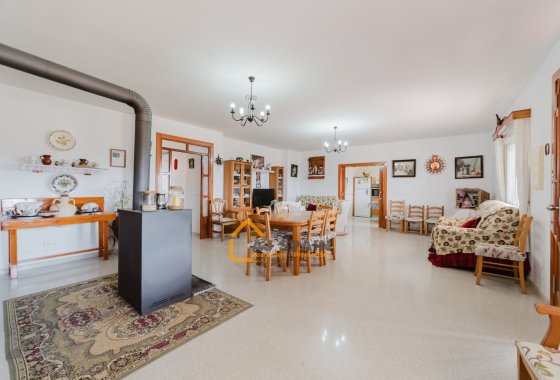 Resale - Country Estate - Fortuna - LAS KALENDAS
