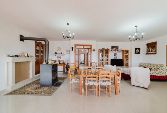 Resale - Country Estate - Fortuna - LAS KALENDAS