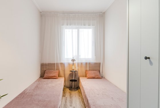 Herverkoop - Halfvrijstaand Villa - Torrevieja - Los Balcones
