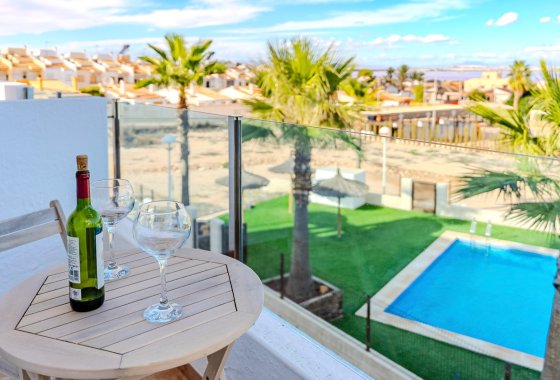 Herverkoop - Halfvrijstaand Villa - Torrevieja - Los Balcones