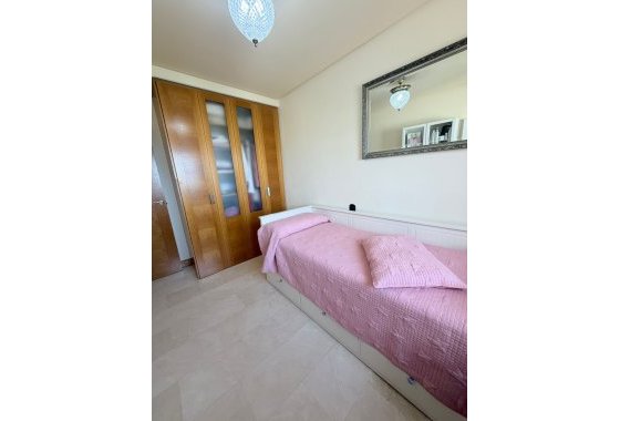 Resale - Apartment  - Guardamar del Segura