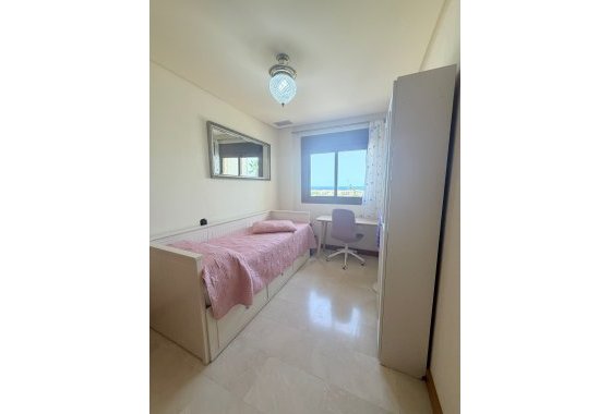 Resale - Apartment  - Guardamar del Segura