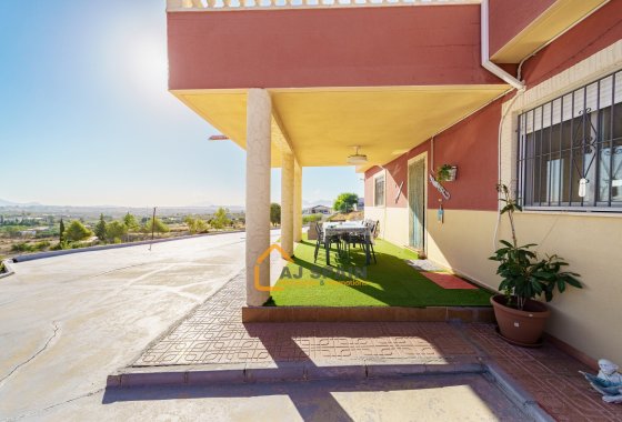 Resale - Country Estate - Fortuna - 