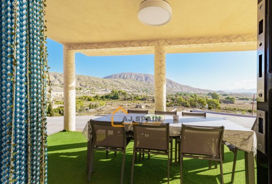Resale - Country Estate - Fortuna - 