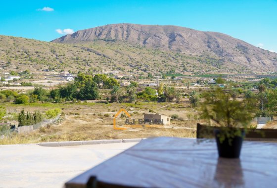 Resale - Country Estate - Fortuna - 