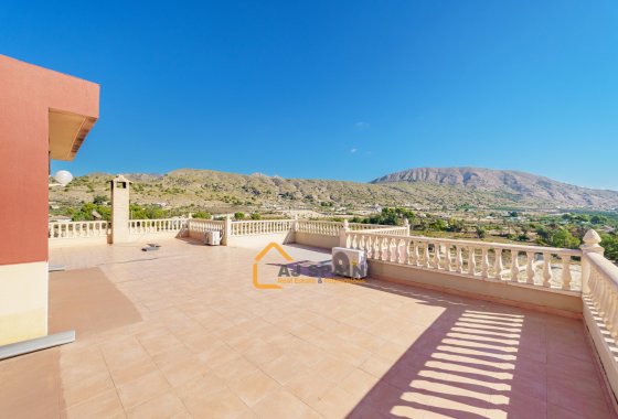 Resale - Country Estate - Fortuna - 