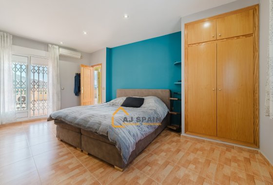 Resale - Country Estate - Fortuna - 