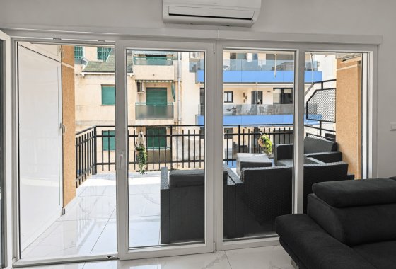 Reventa - Apartamento  - Torrevieja