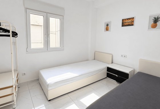 Reventa - Apartamento  - Torrevieja
