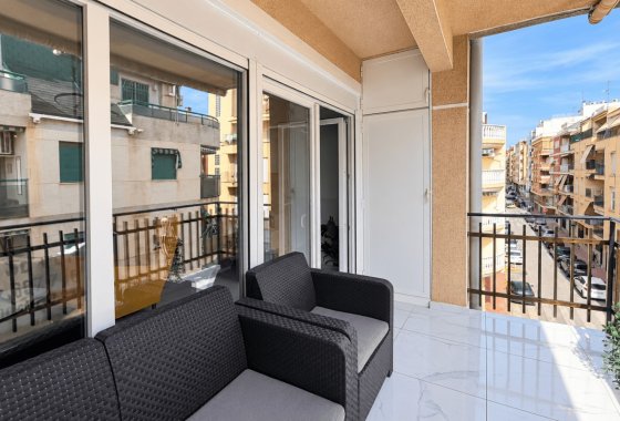 Reventa - Apartamento  - Torrevieja