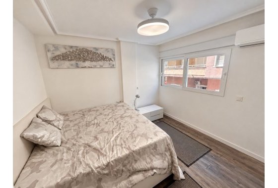 Újraértékesítés - Apartman - Torrevieja