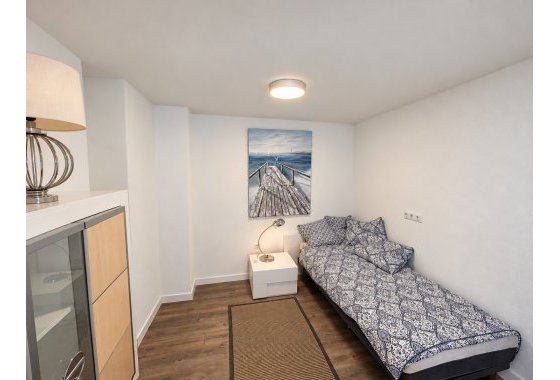 Újraértékesítés - Apartman - Torrevieja