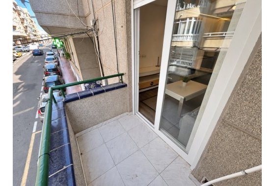 Újraértékesítés - Apartman - Torrevieja