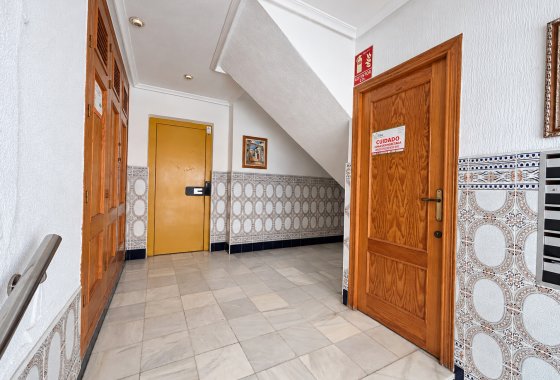 Újraértékesítés - Apartman - Torrevieja