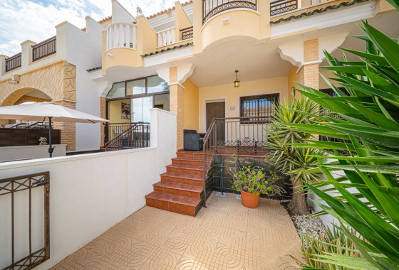Újraértékesítés - Villa / ikerházfél - Ciudad Quesada - Lo Marabú