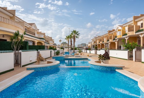 Újraértékesítés - Villa / ikerházfél - Ciudad Quesada - Lo Marabú