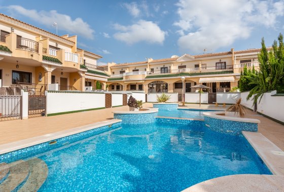 Újraértékesítés - Villa / ikerházfél - Ciudad Quesada - Lo Marabú