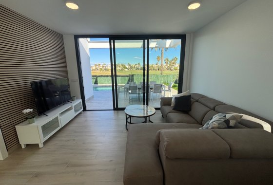 Újraértékesítés - Villa - Los Alcázares - Roda Golf Resort