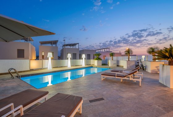 Перепродажа - Villa - Orihuela Costa - Villamartín