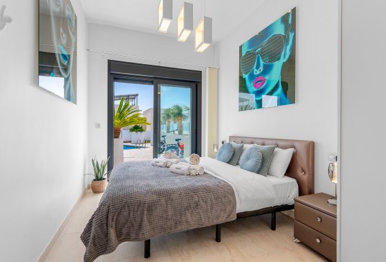 Перепродажа - Villa - Orihuela Costa - Villamartín