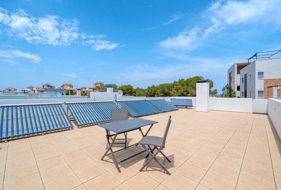 Перепродажа - Villa - Orihuela Costa - Villamartín