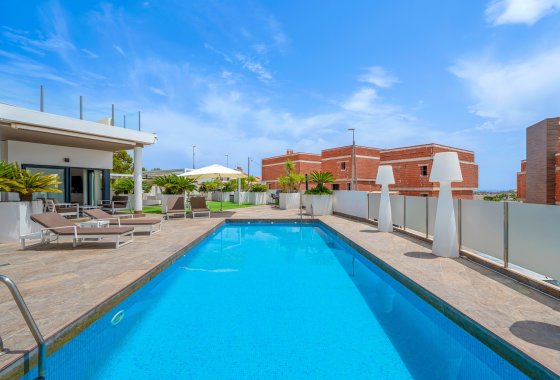 Перепродажа - Villa - Orihuela Costa - Villamartín