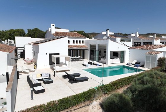 Resale - Villa - Baños y Mendigo