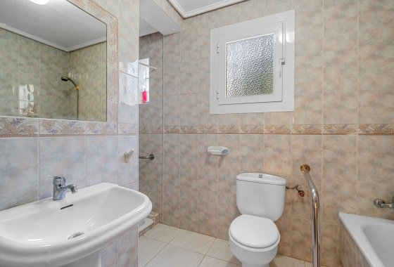 Перепродажа - Villa - Benferri
