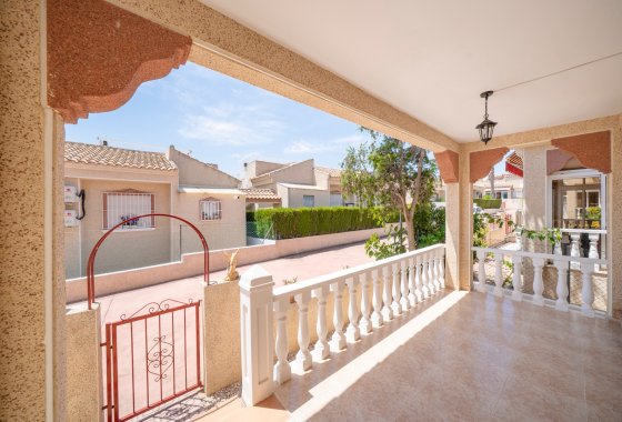 Resale - Villa - Algorfa