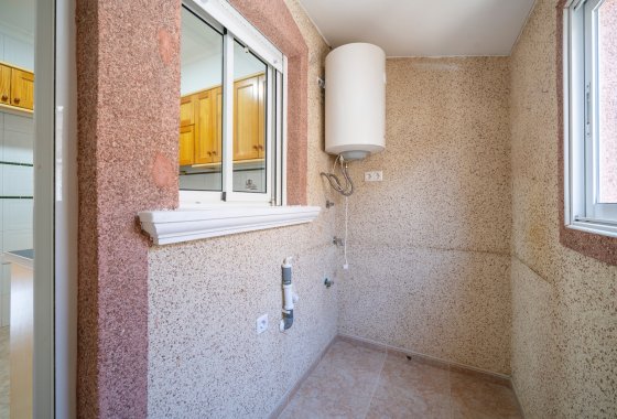 Resale - Villa - Algorfa