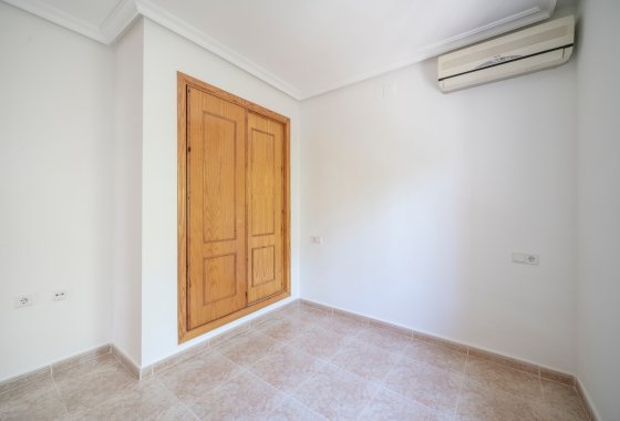 Resale - Villa - Algorfa