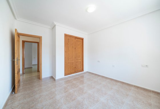 Resale - Villa - Algorfa