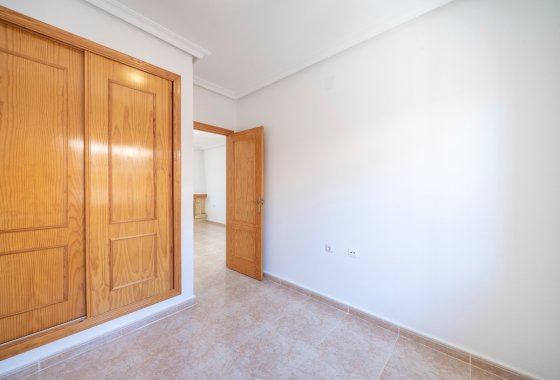 Resale - Villa - Algorfa