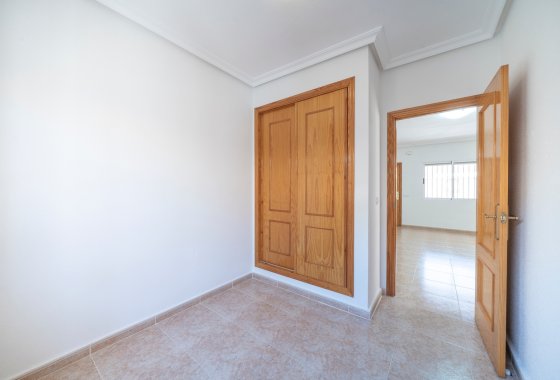 Resale - Villa - Algorfa
