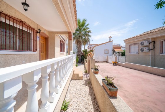 Resale - Villa - Algorfa