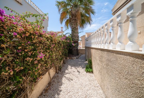 Resale - Villa - Algorfa