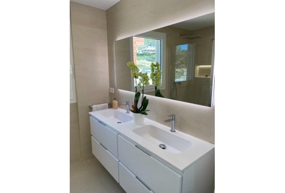 Новое здание - Villa - Finestrat