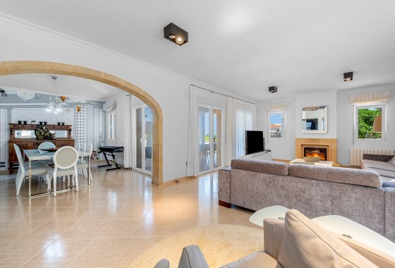 Перепродажа - Villa - Benissa