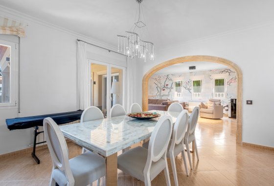 Перепродажа - Villa - Benissa