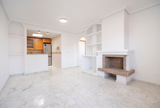 Újraértékesítés - Villa / ikerházfél - San Miguel de Salinas - San Miguel