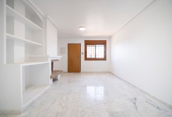 Újraértékesítés - Villa / ikerházfél - San Miguel de Salinas - San Miguel