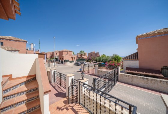 Újraértékesítés - Villa / ikerházfél - San Miguel de Salinas - San Miguel